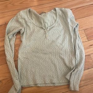 Brandy Melville Green Floral Long Sleeve💚